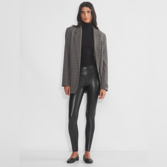 Aritzia Wilfred Free Daria Pants Size Medium‎ Black Leggings Unreal Leather - Picture 5 of 11